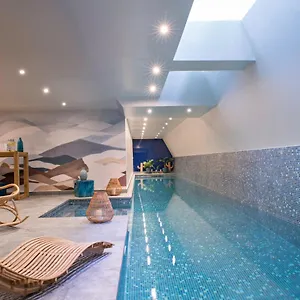Parister Piscine & ***** París