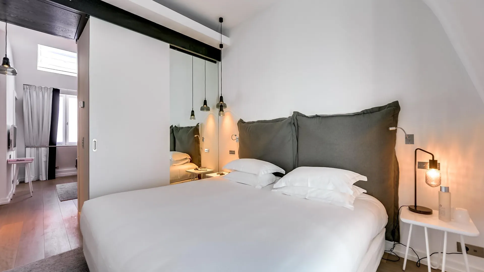 ****  Hotel Le A Parigi Francia