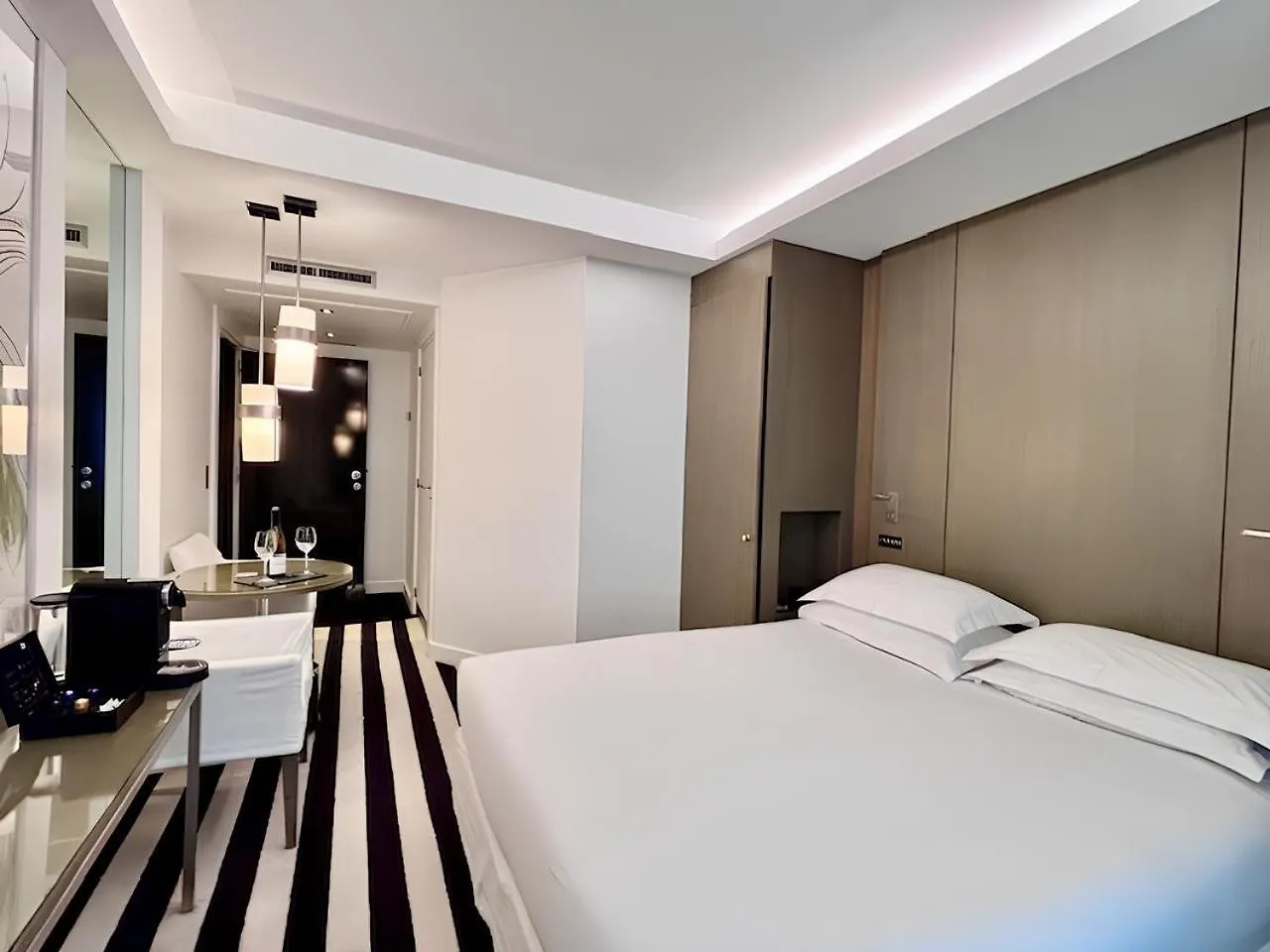 Hotel Le A Parigi