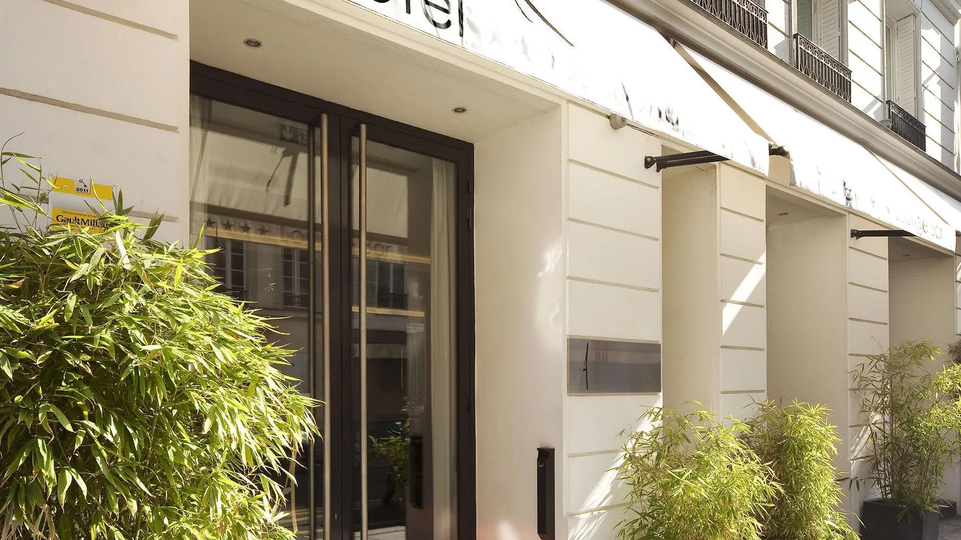 ****  Le A Hotel Paris France