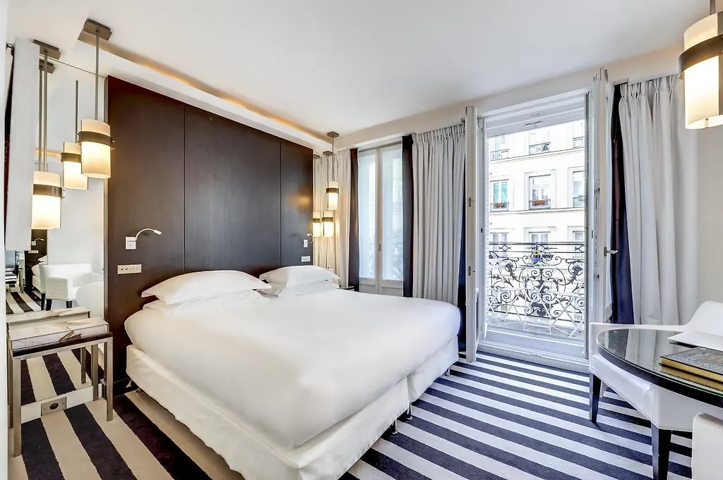 Le A Hotel Paris 4*,
