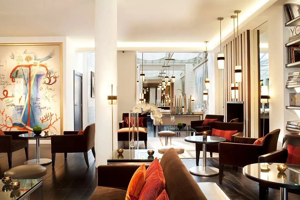 Le A Hotel Paris 4*,