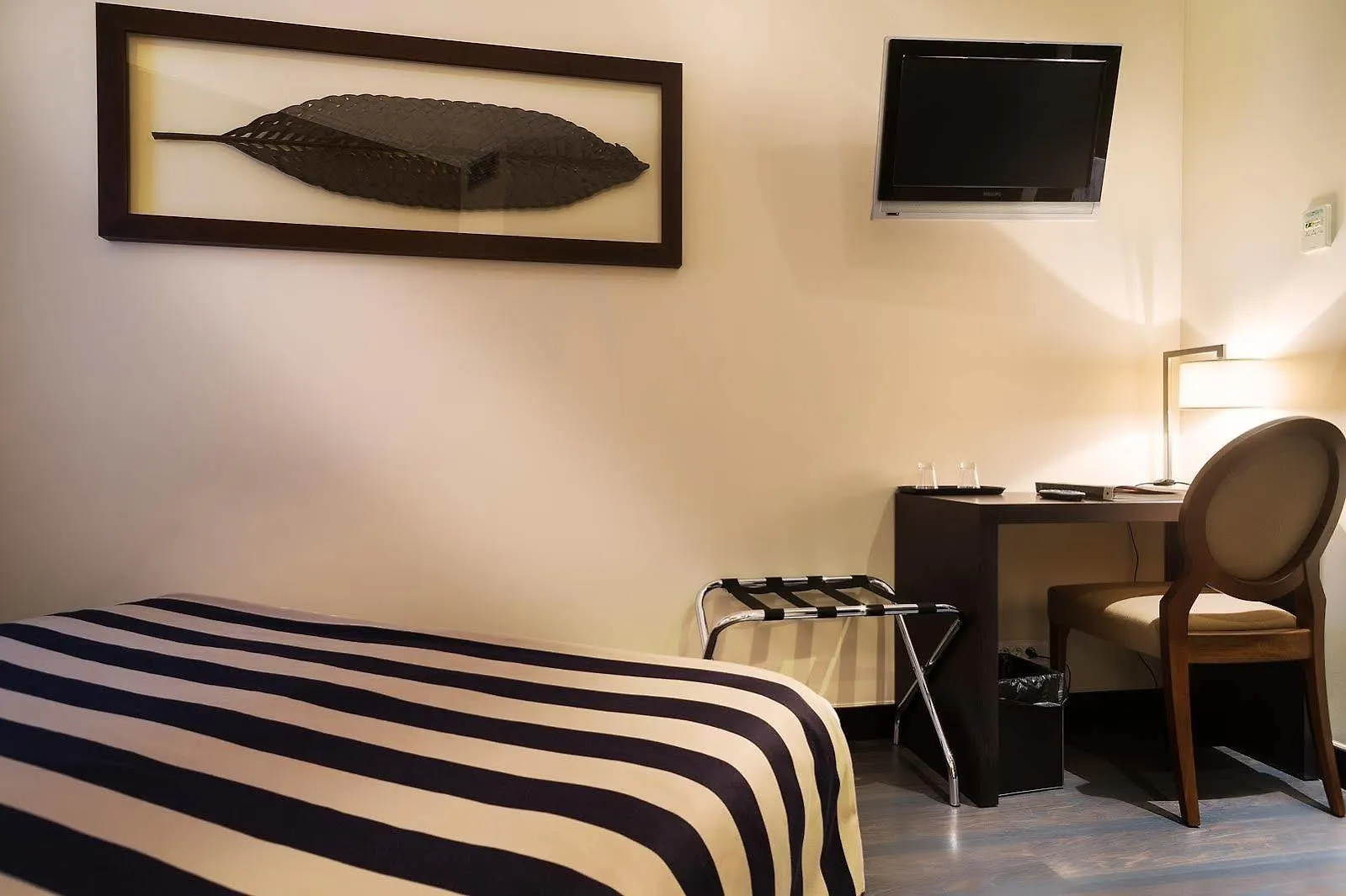 Le A Hotel Paris 4*,